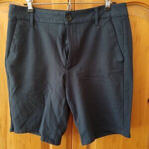True Classic Shorts, Men's 31 Classic Fit Comfort Stretch Knit Chino Short EUC